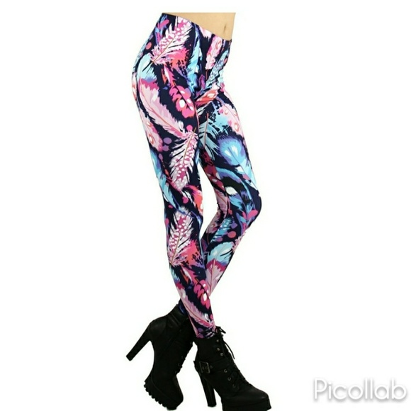 ❣Boho Feather Leggings - Picture 3 of 7